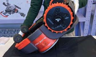 Mähroboter-Wartung durch Fachpersonal – Winterservice und Installation von Staudenrobo